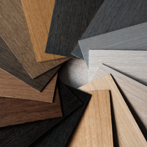 Van een natuurlijke houtlook, zelfs op lichte houtsoorten, tot trendy grijstinten: de bijzonder bestendige Legno Smart-olie biedt veel creatieve vrijheid en maximale efficiëntie.