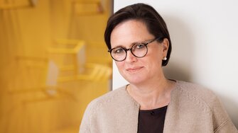 Claudia M. Berghofer - Bedrijfscommunicatie van ADLER